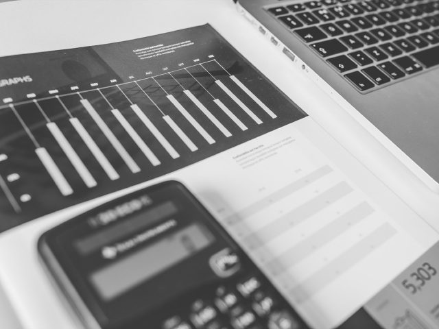 Comparer le TCO des solutions Source-to-Pay (S2P)