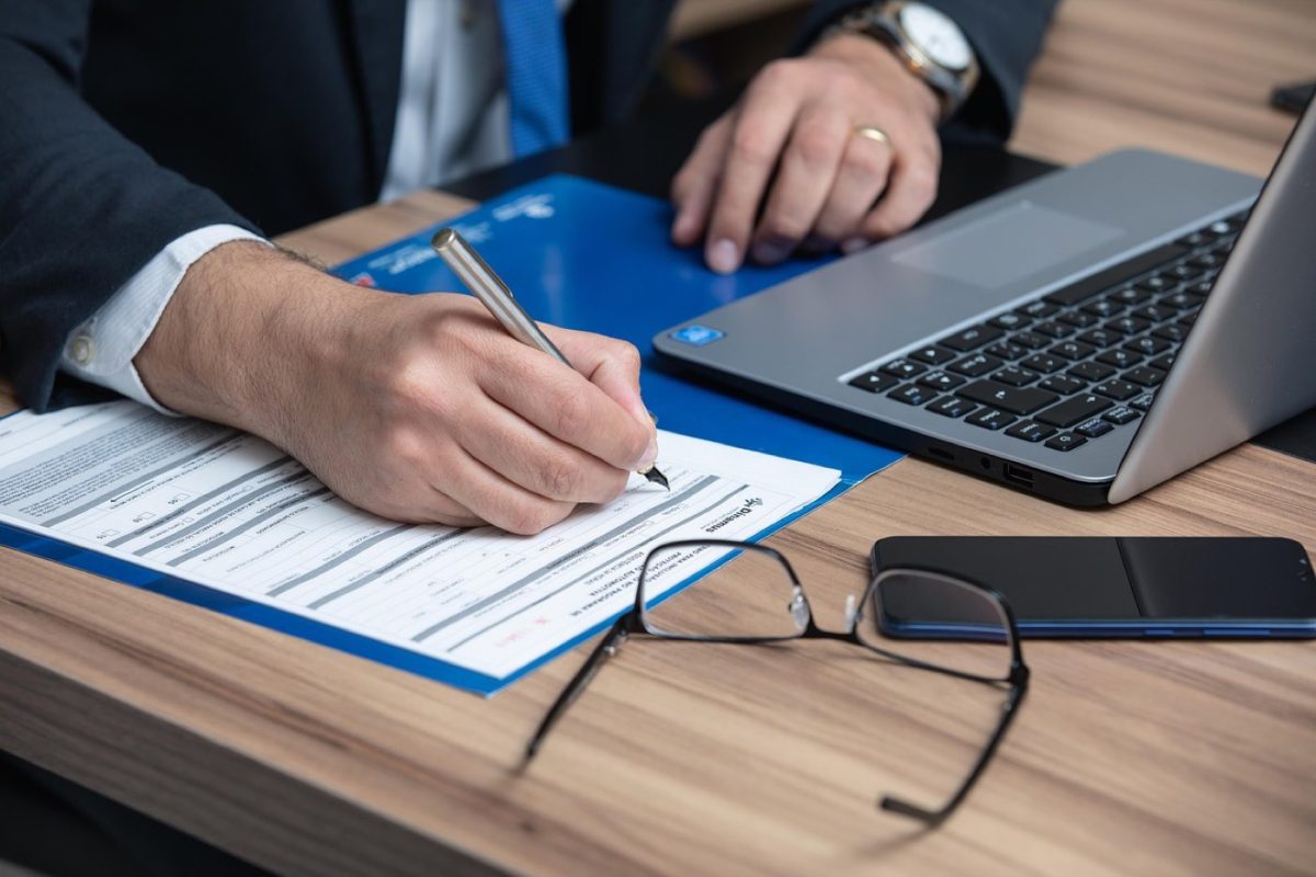 Comparatif des outils de gestion des contrats et des commandes
